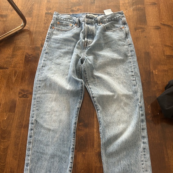 Levi straight leg light colored jeans - Picture 1 of 3